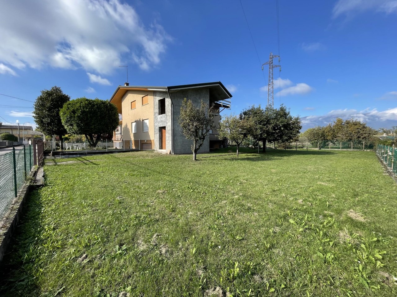Appartamento con giardino in vendita a Pederobba