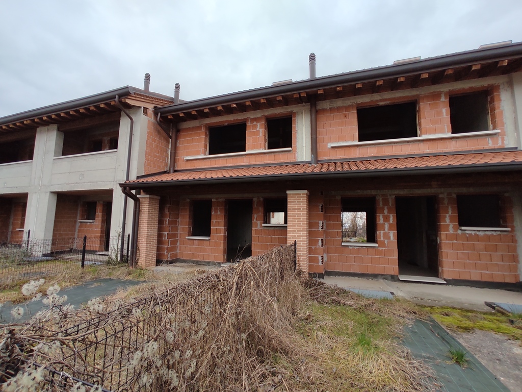Schiera centrale in vendita a Pieve del Grappa