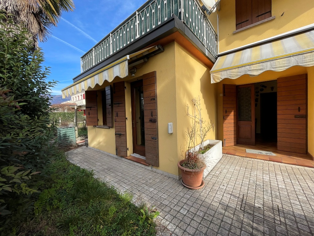 Schiera di testa in vendita a Pederobba