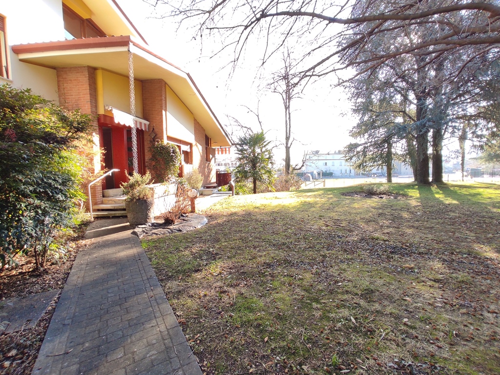 Villa in vendita a Pederobba