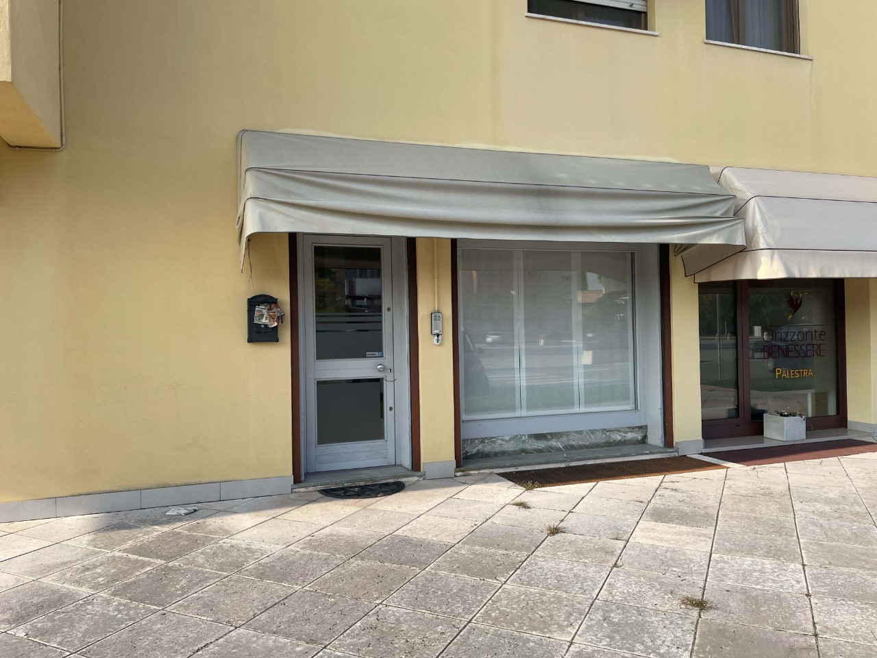 Locale commerciale in vendita a Crocetta del Montello