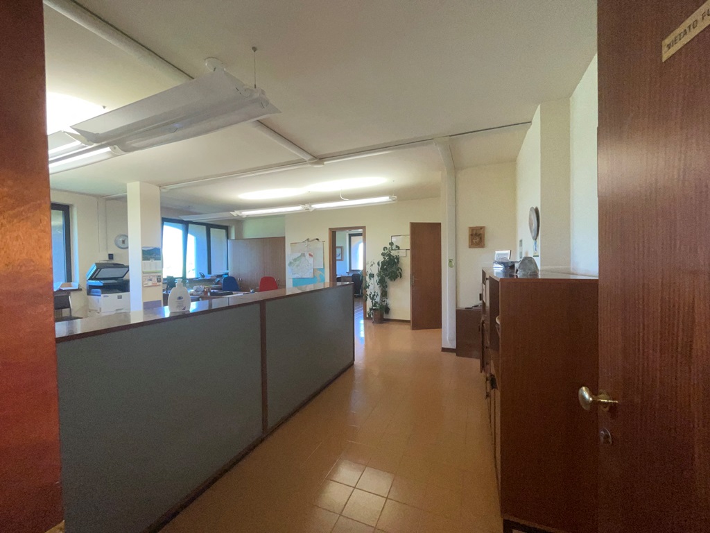 Ufficio in vendita a Pederobba