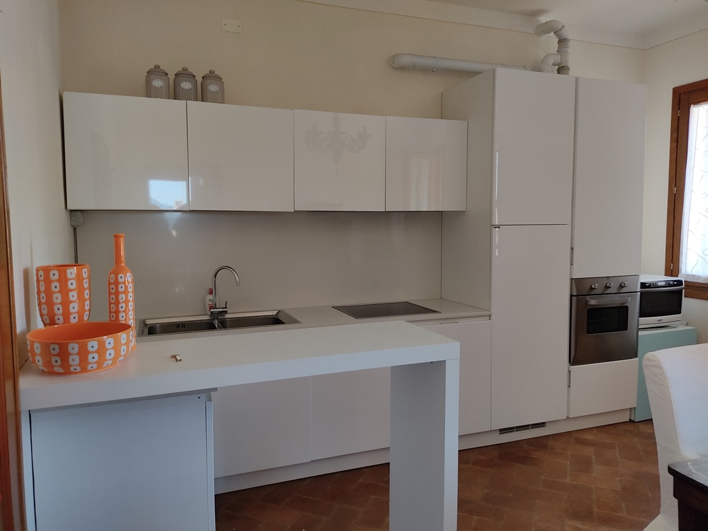 Appartamento bicamere in vendita a Cavaso del Tomba
