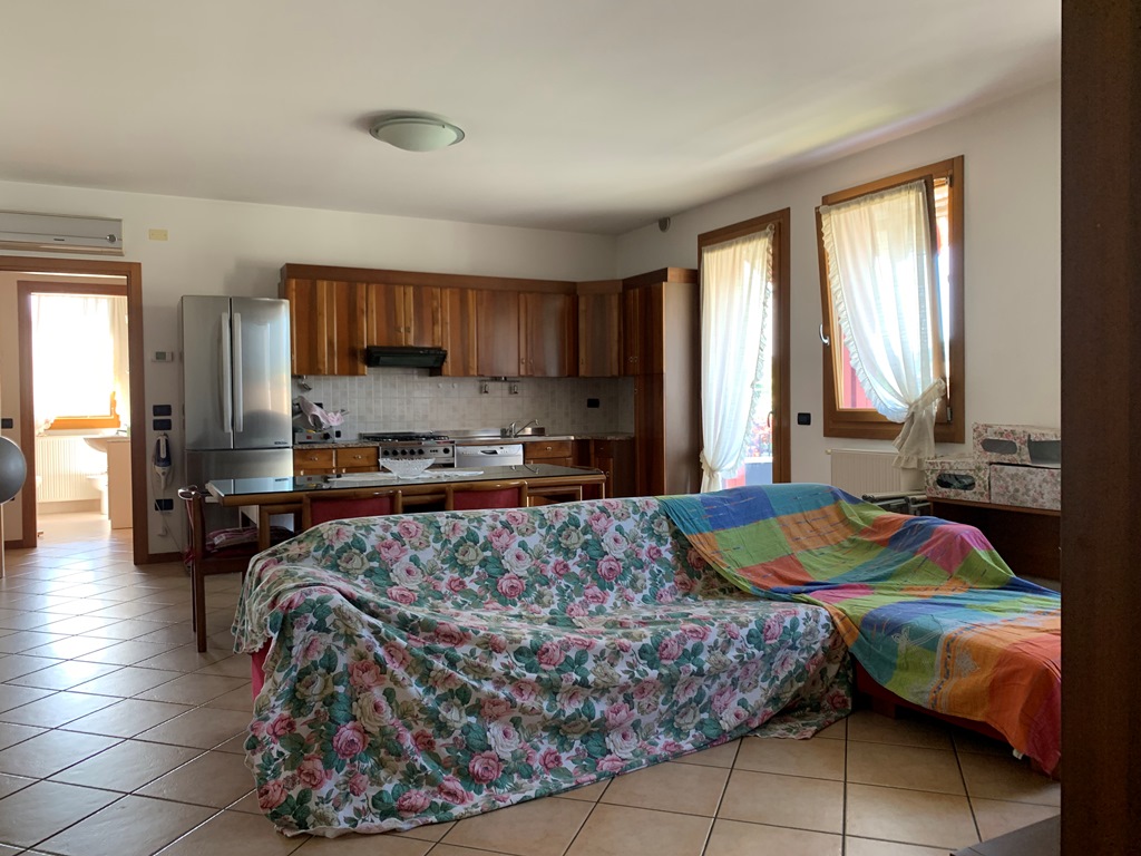 Appartamento bicamere in vendita a Pederobba