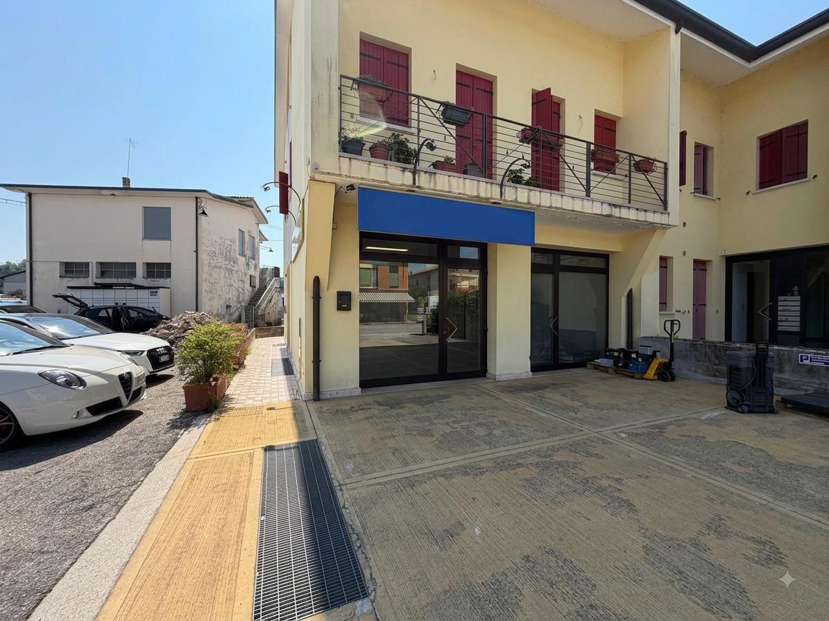 Locale commerciale in vendita a Montebelluna