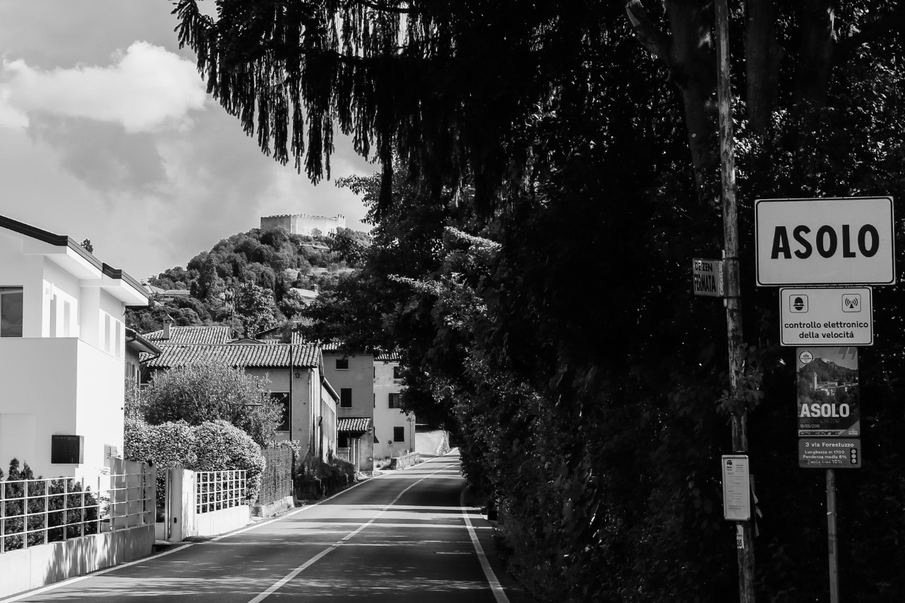 Locale commerciale in vendita a Asolo