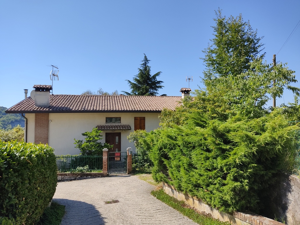 Villa in vendita a Possagno