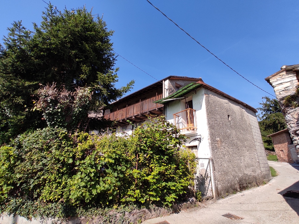 Rustico in vendita a Cavaso del Tomba