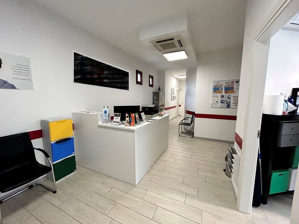 Locale commerciale in affitto a Pederobba