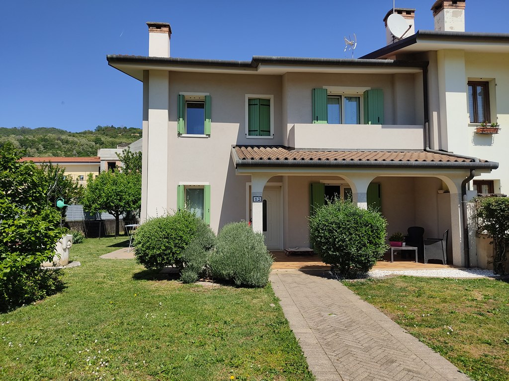 Schiera di testa in vendita a Pederobba