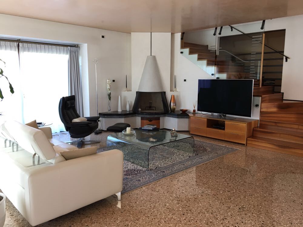 Villa in vendita a Caerano di San Marco
